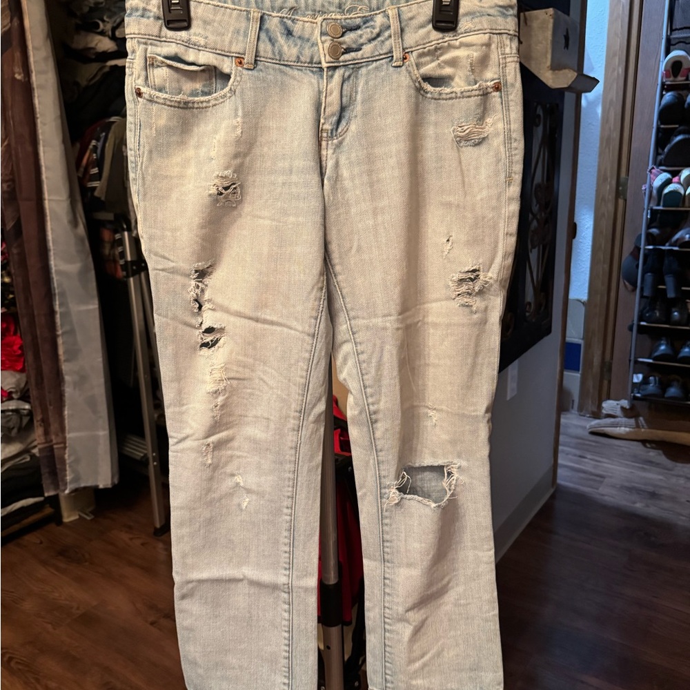 American Eagle Outfitters Light Blue Distressed Skinny Jeans